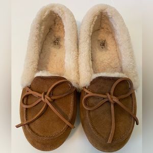 Ugg moccasin